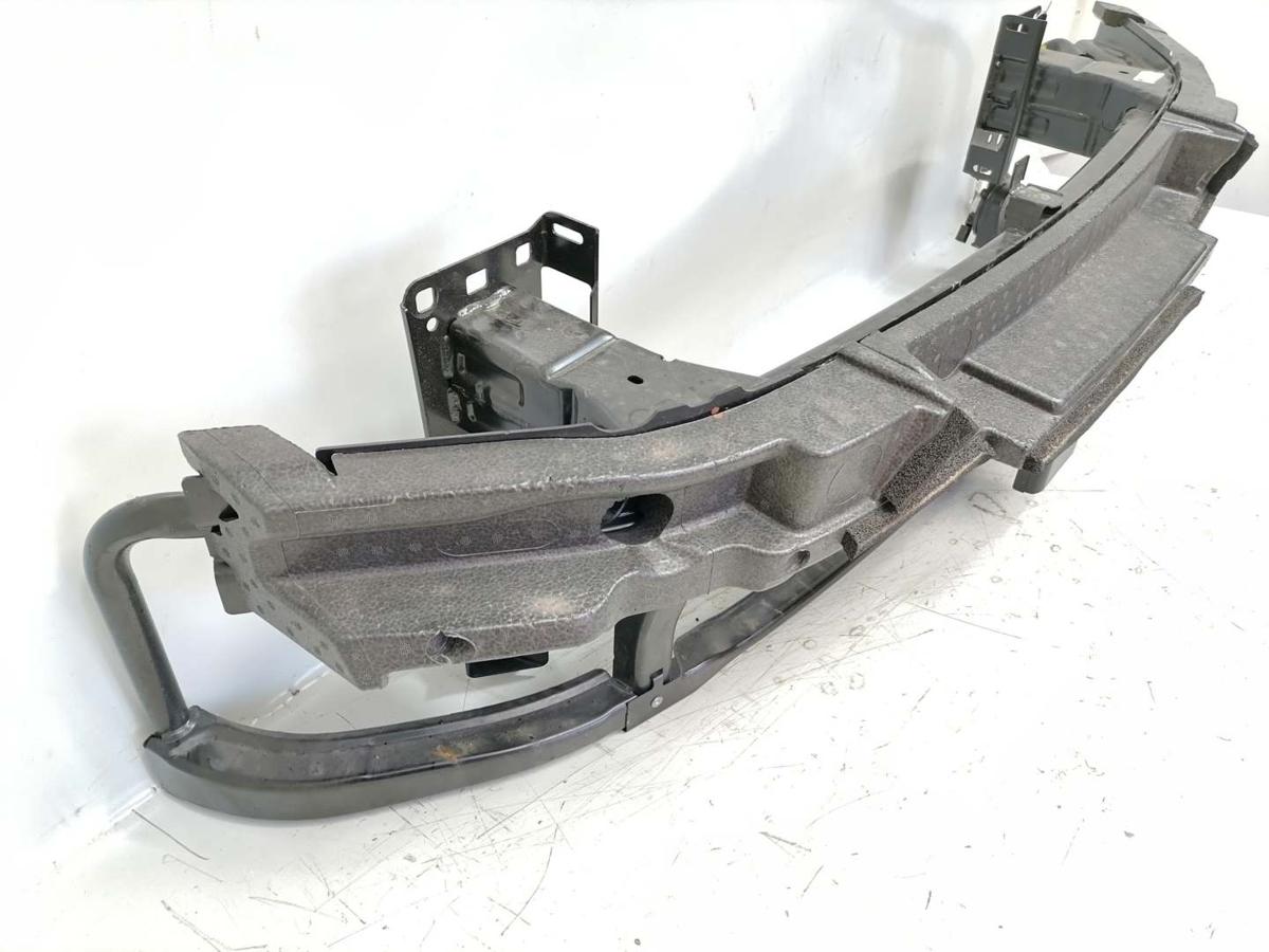 VW Passat B9 original Träger Verstätkung Stossfänger vorn Bj.2024